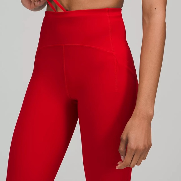 LULULEMON FAST & FREE - BNWOT - Picture 2 of 10